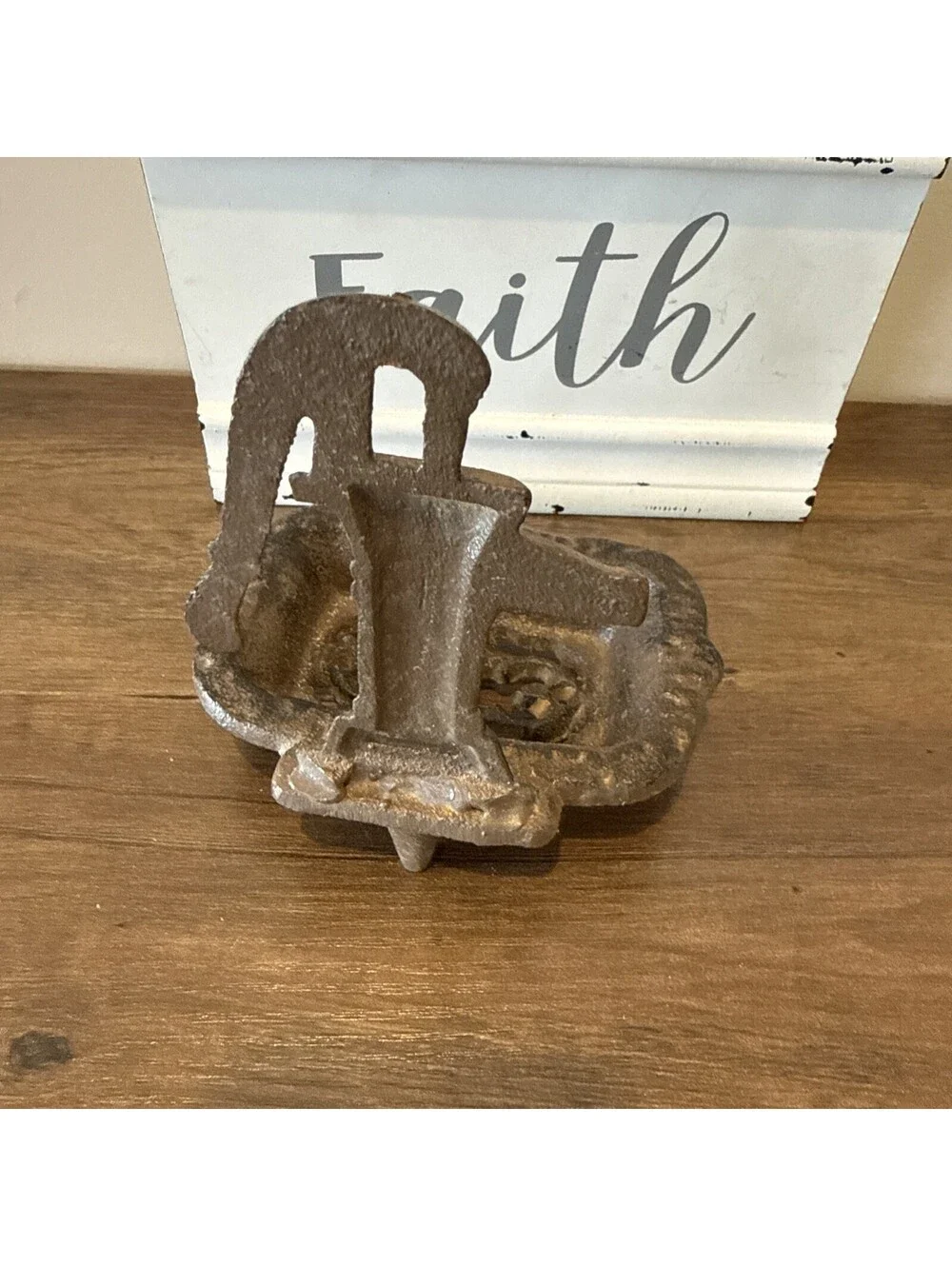 Cast Iron Water Pump Soap Dish Rustic Farmhouse Brown Footed Vintage Style